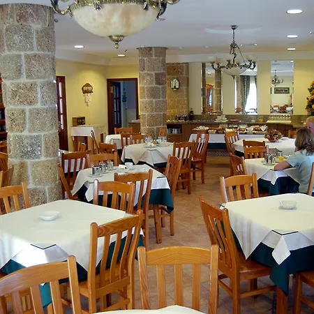 Hotell Diufain 3*
