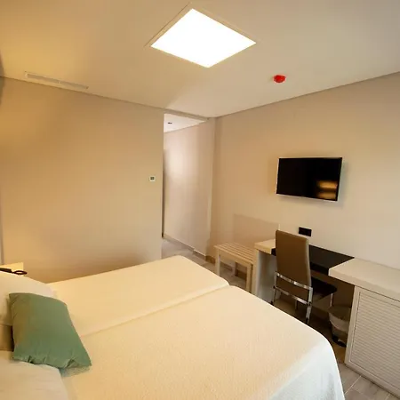 Y Diufain Otel Conil De La Frontera