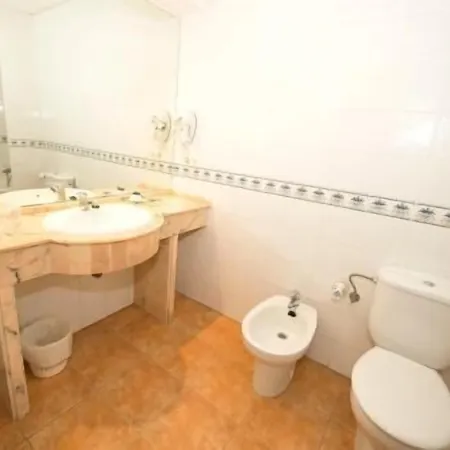Y Diufain Otel Conil De La Frontera