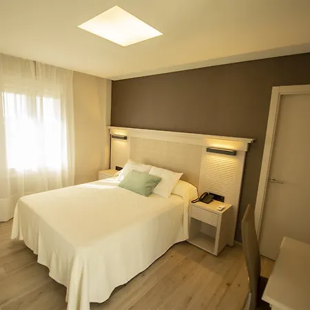 Y Diufain 3* Conil De La Frontera
